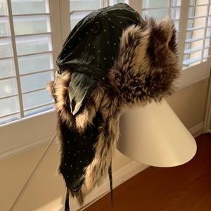 Gap Trapper Bomber Hat with faux fur lining